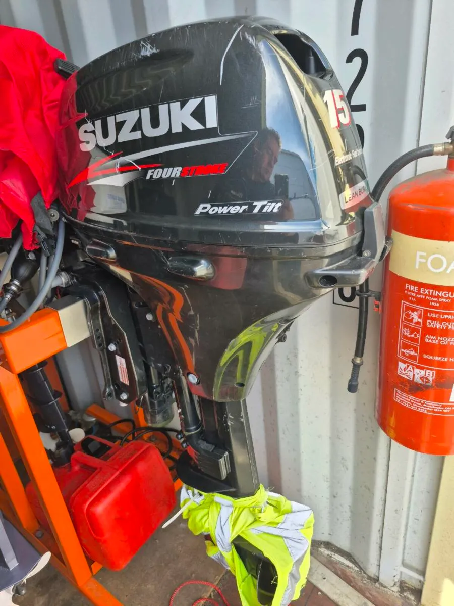 Outboard boat engines - Image 2