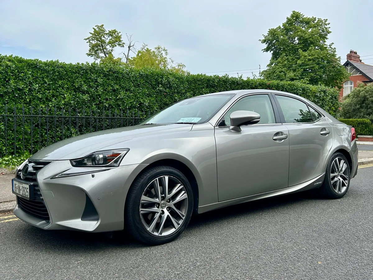 LEXUS IS300H - 1 YEAR BATTERY WARRANTY - Image 1