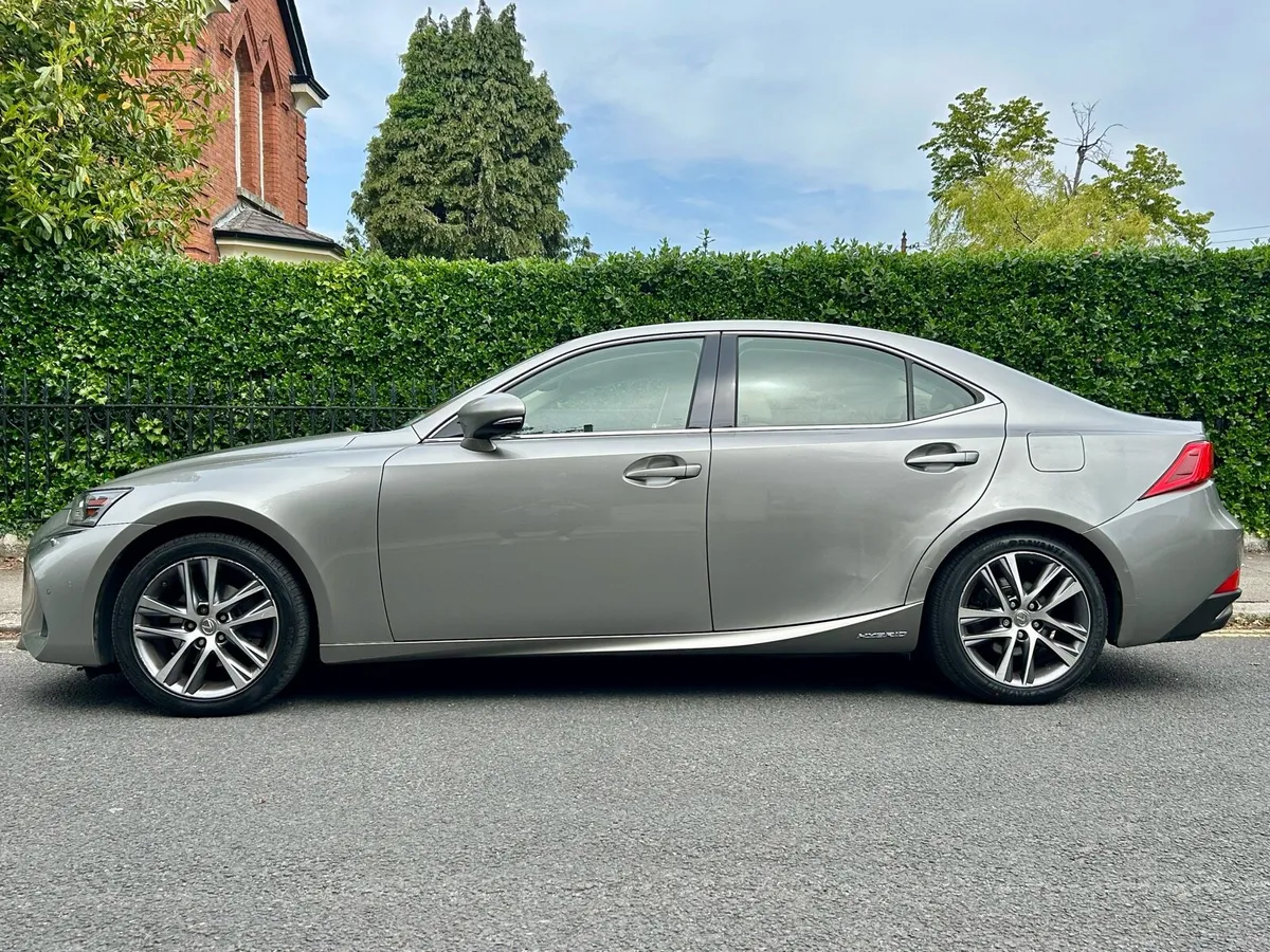 LEXUS IS300H - 1 YEAR BATTERY WARRANTY - Image 4