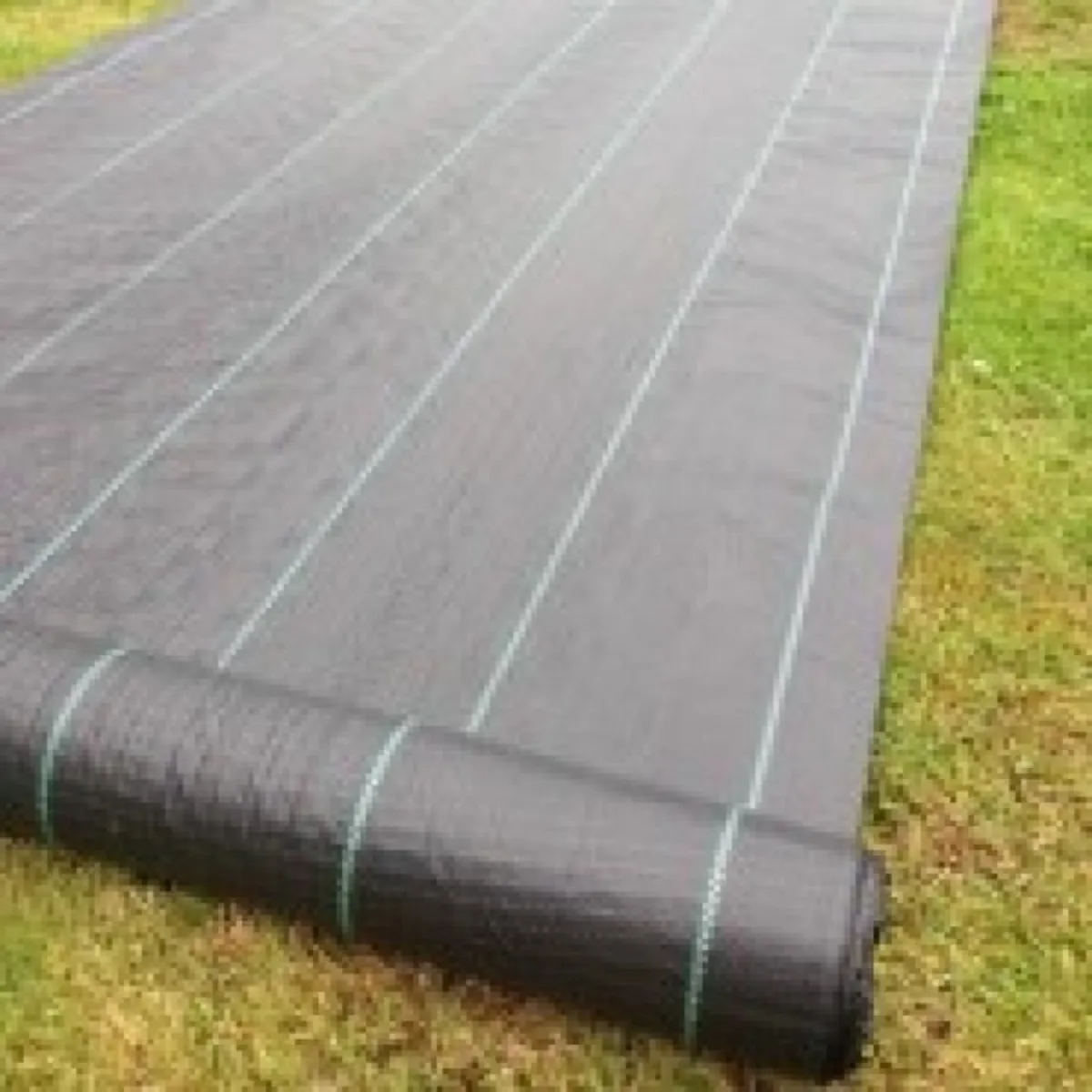 Weed control barrier  landscaping gardening - Image 1