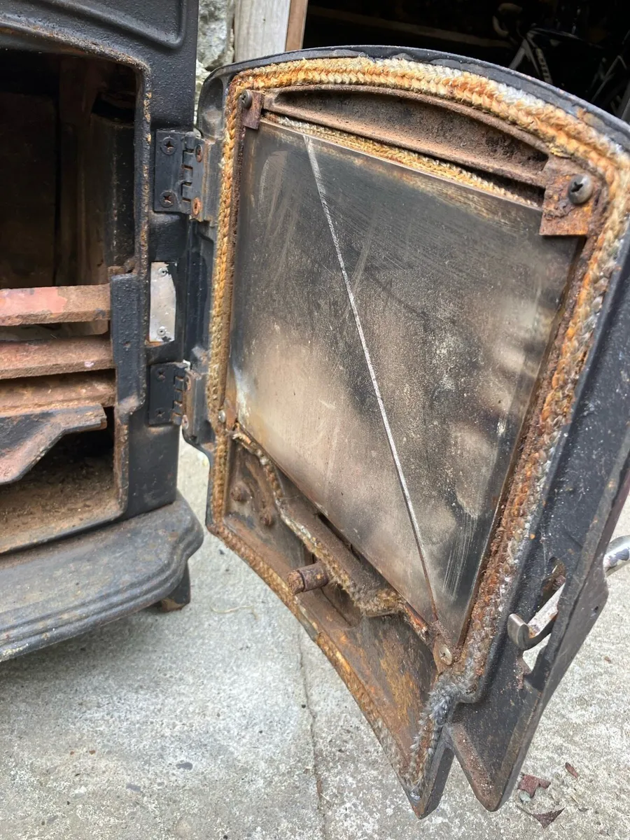 Oisín Stanley stove - Image 4
