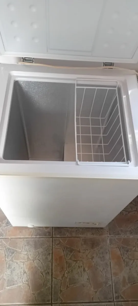 Fridge freezer. - Image 2