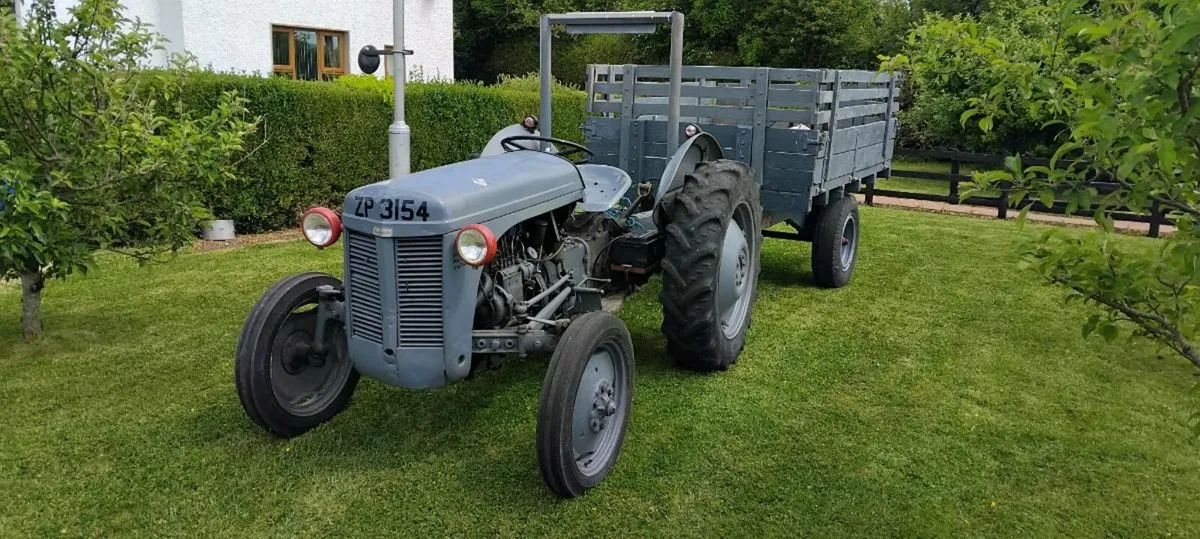 T20 diesel tractor - Image 1