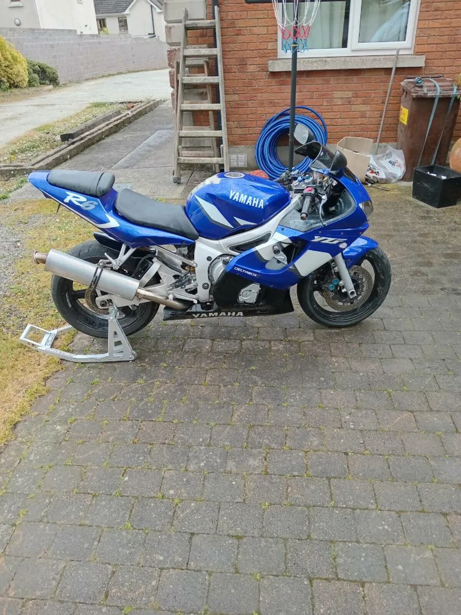 Yamaha r6 - Image 1