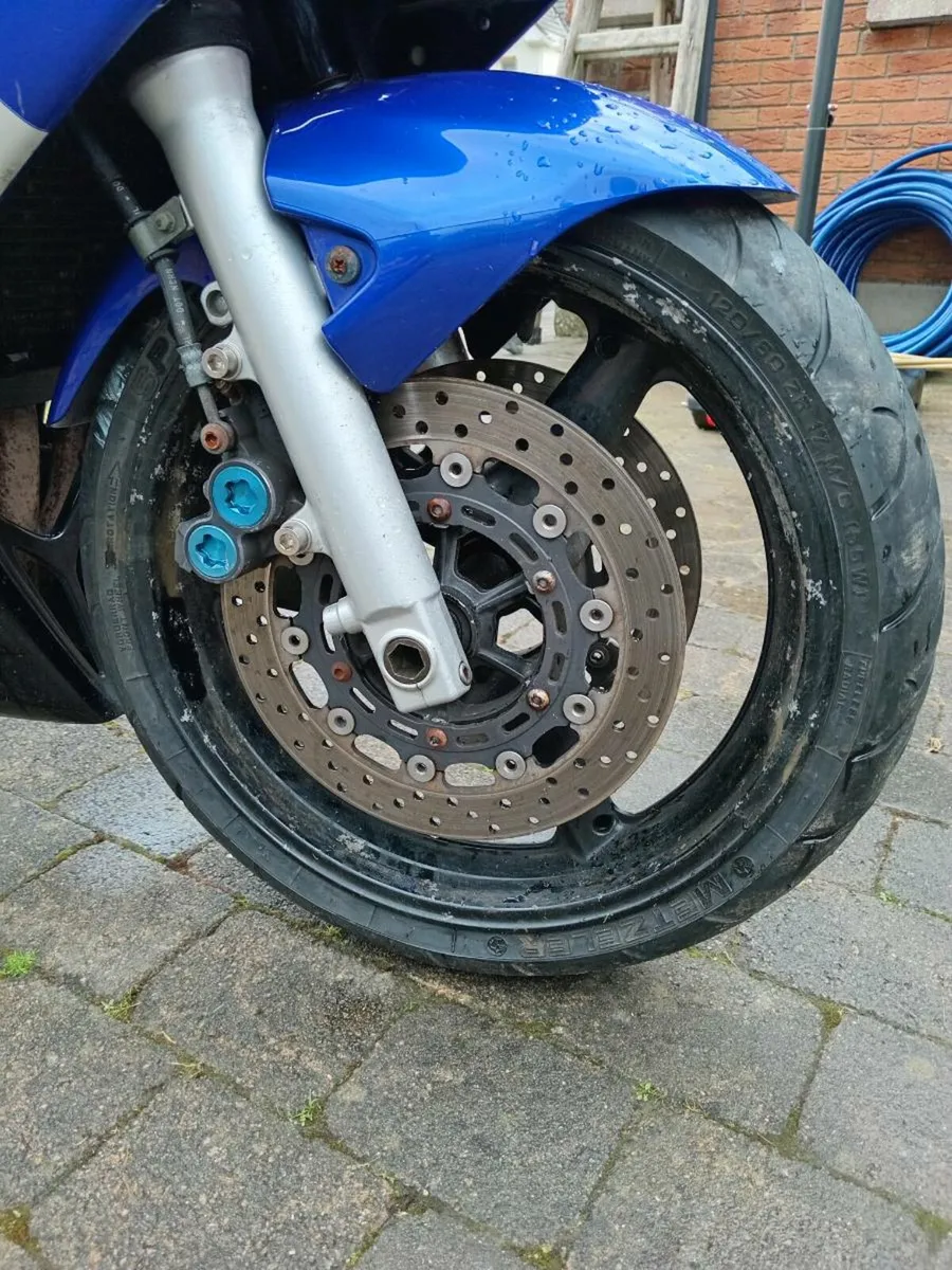 Yamaha r6 - Image 2