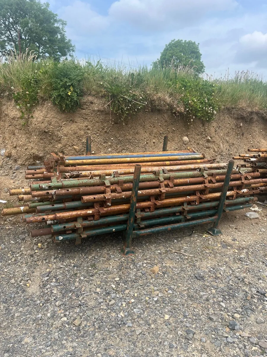 Scaffolding ⚒️excellent condition 3000 sq ft - Image 2