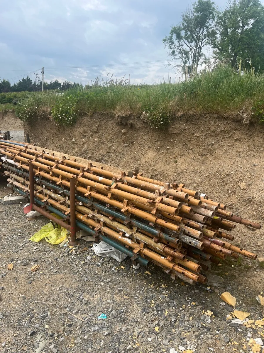 Scaffolding ⚒️excellent condition 3000 sq ft - Image 3
