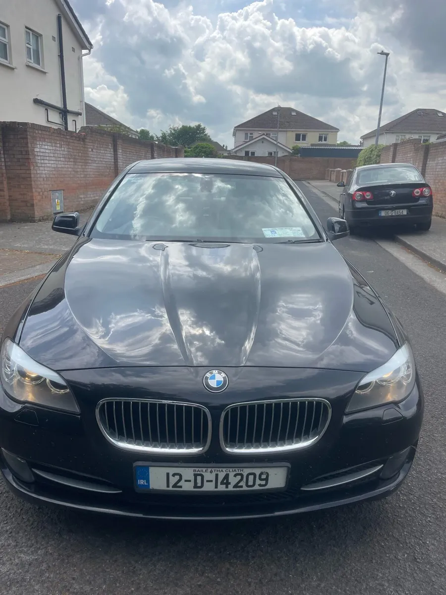 BMW 520D Automatic Low Mileage High Spec - Image 3