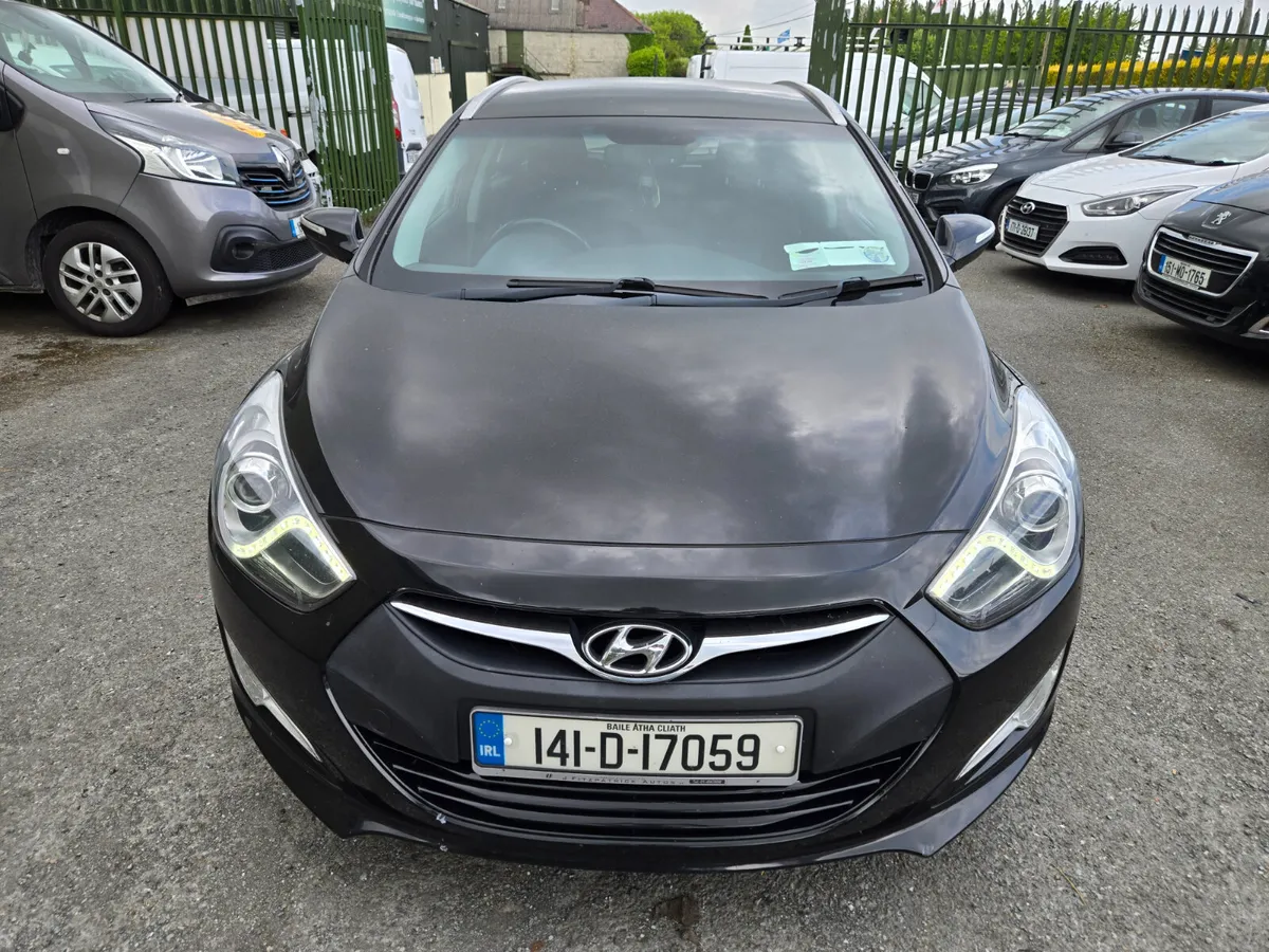 Hyundai i40 2014 Executive Estate - Image 2