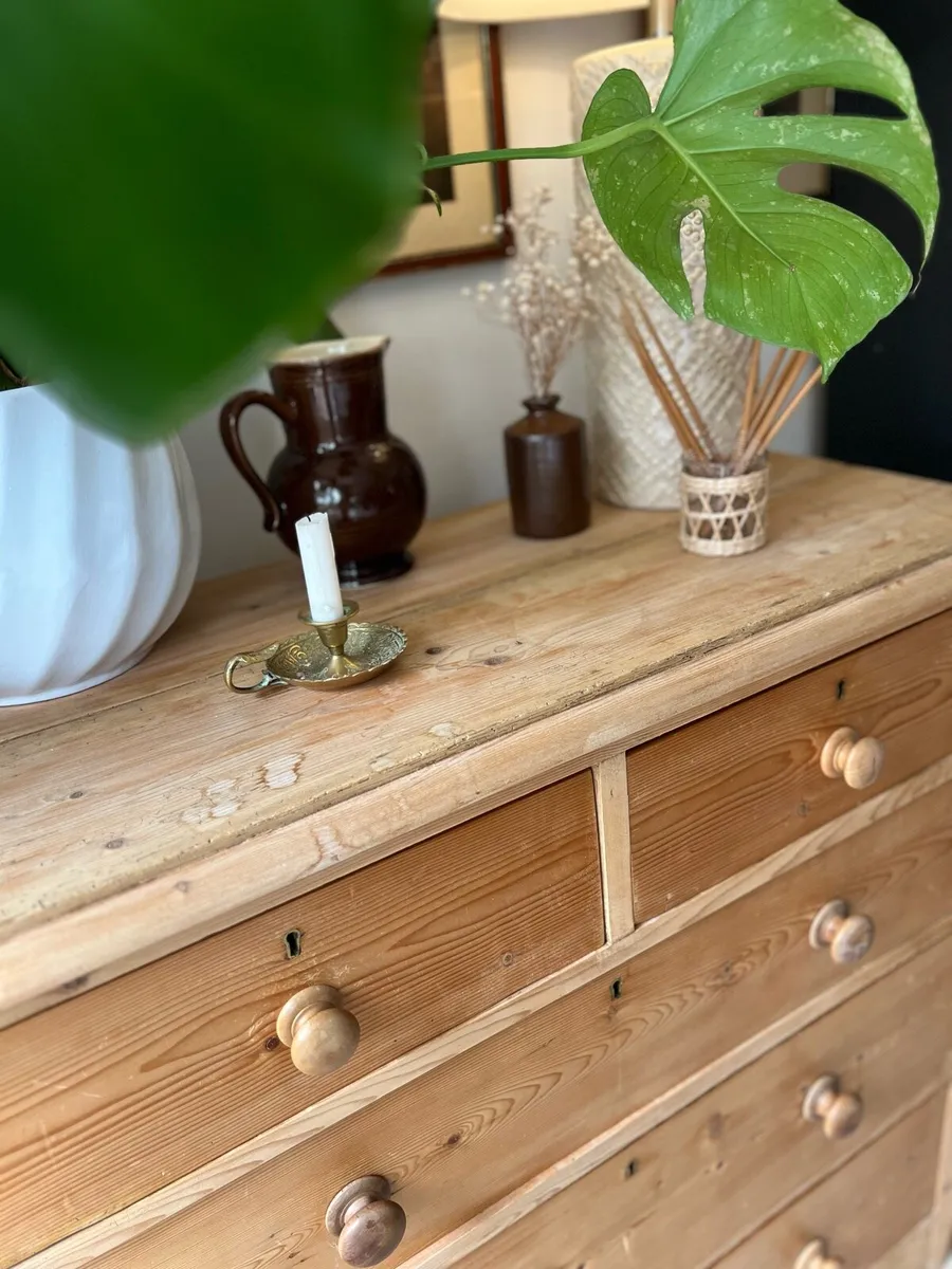 Antique pine chest of drawers - Image 3