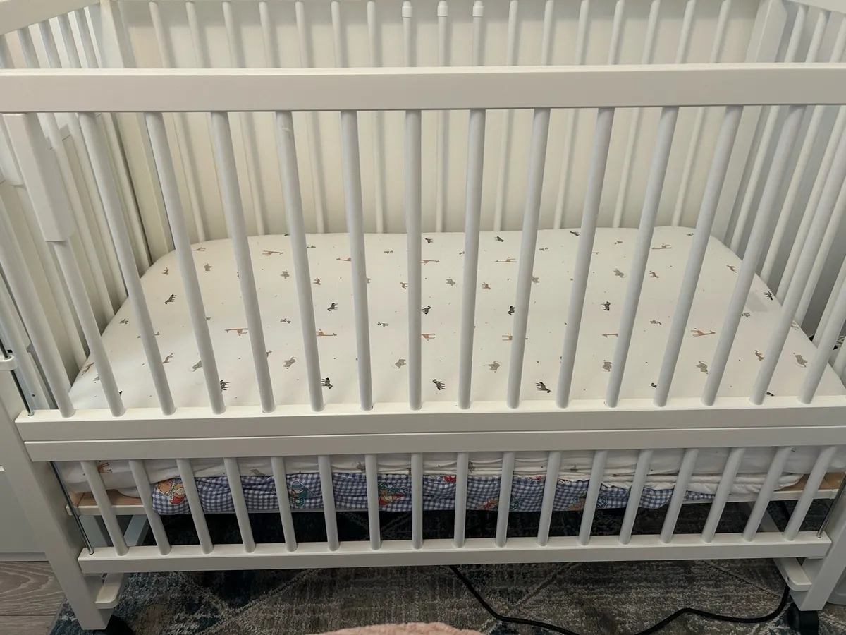 Cot - Image 1