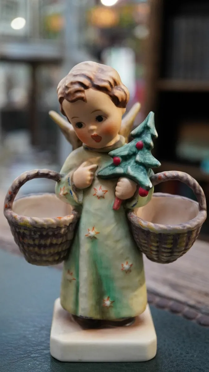Goebel Hummel Figurine - Christmas Angel - Image 2