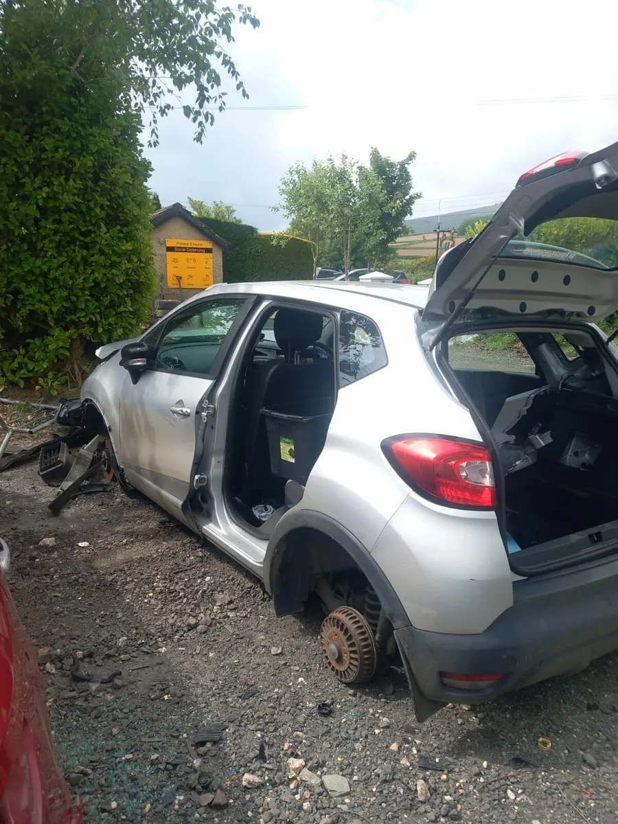 Renault Captur - Breaking only - Image 3