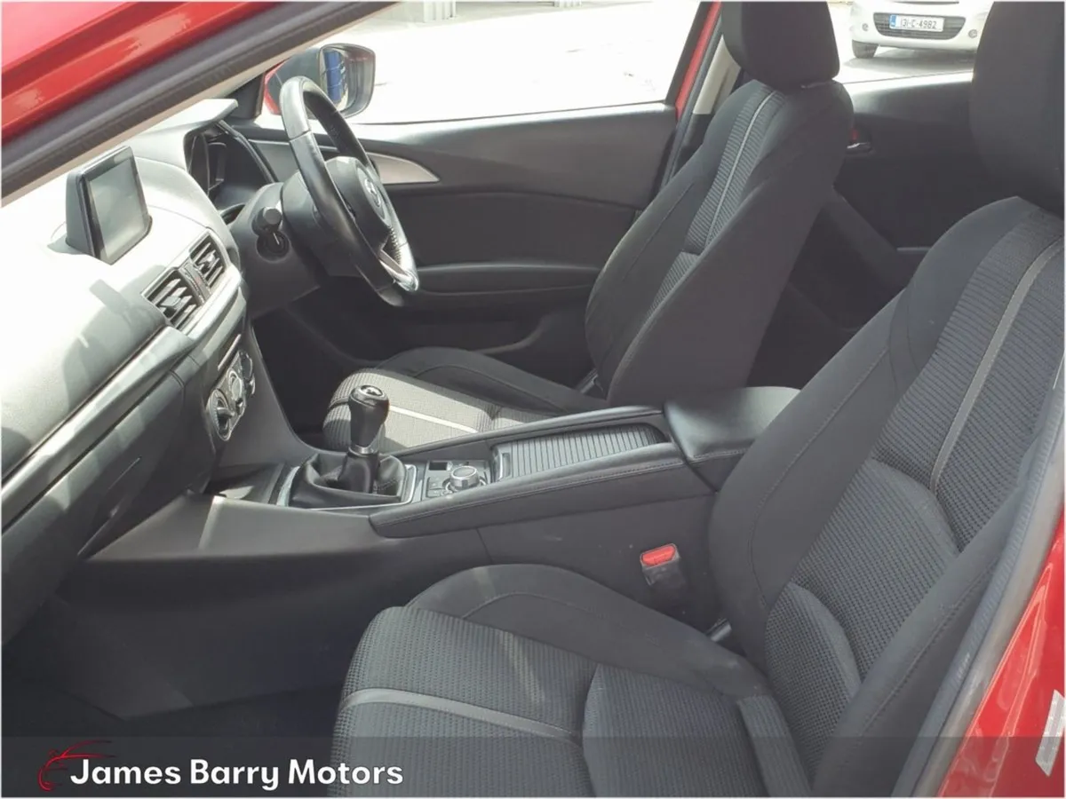 Mazda 3 1.5d 5DR (105ps) Executive - Image 4