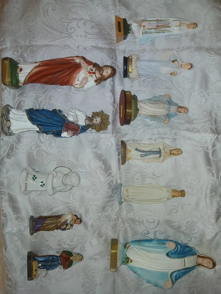 Religious statues - Image 2
