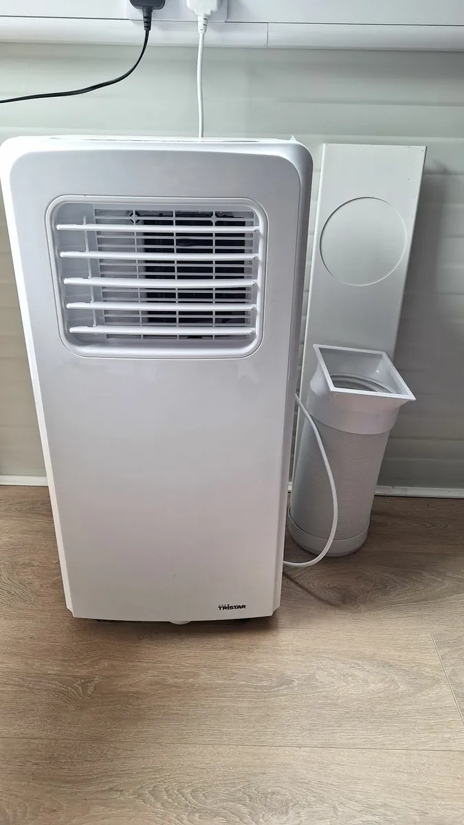 Air conditioning unit - Image 1