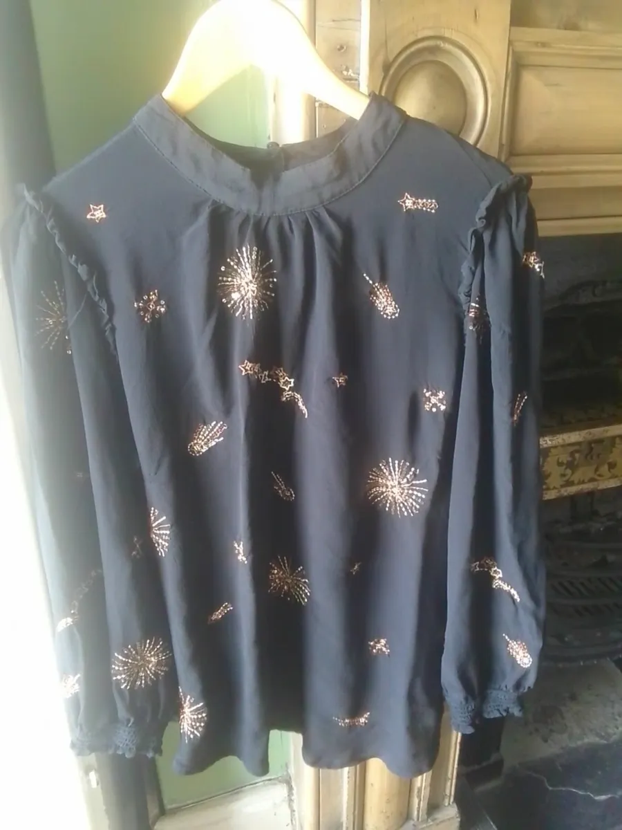 MONSOON BLACK EMBELLISHED STARBURST TOP 16 - Image 1