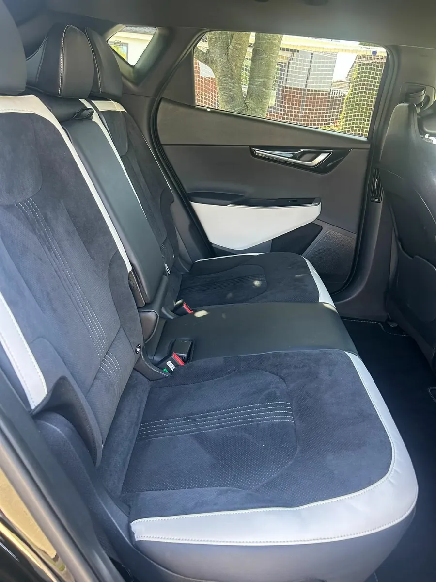 Kia EV6 2022 - Image 2