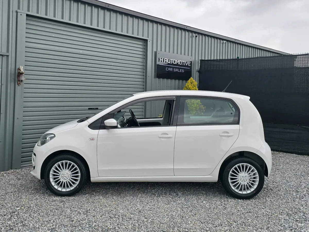 2014 VOLKSWAGEN UP! HIGH UP EDITION - Image 2