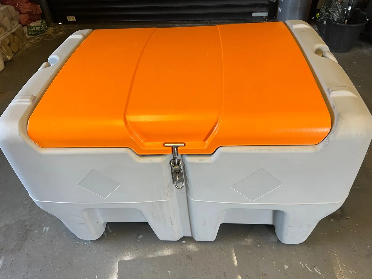 440 litre 12volt fuel bowser - Image 4