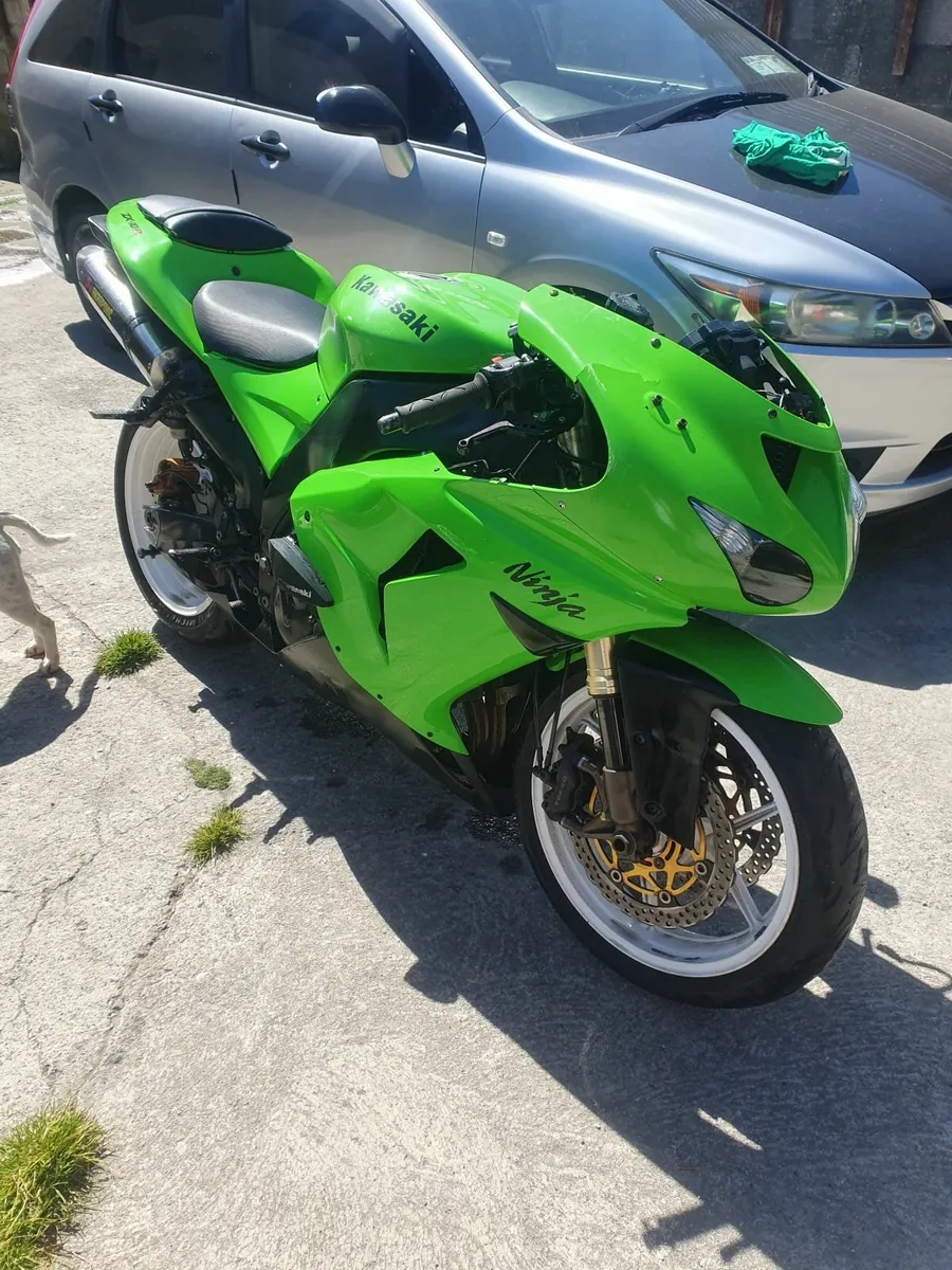 Kawasaki zx10r 2006 - Image 3