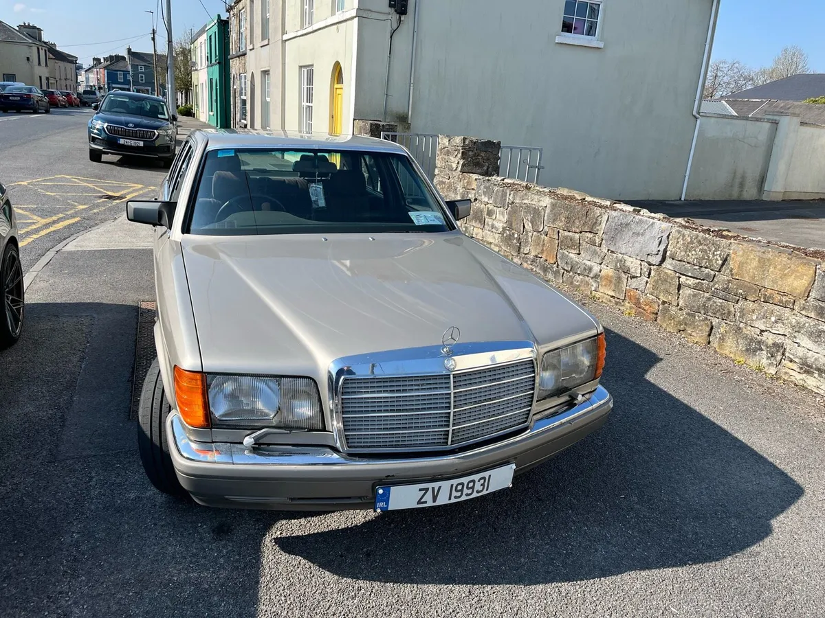 Vintage Mercedes - Image 4