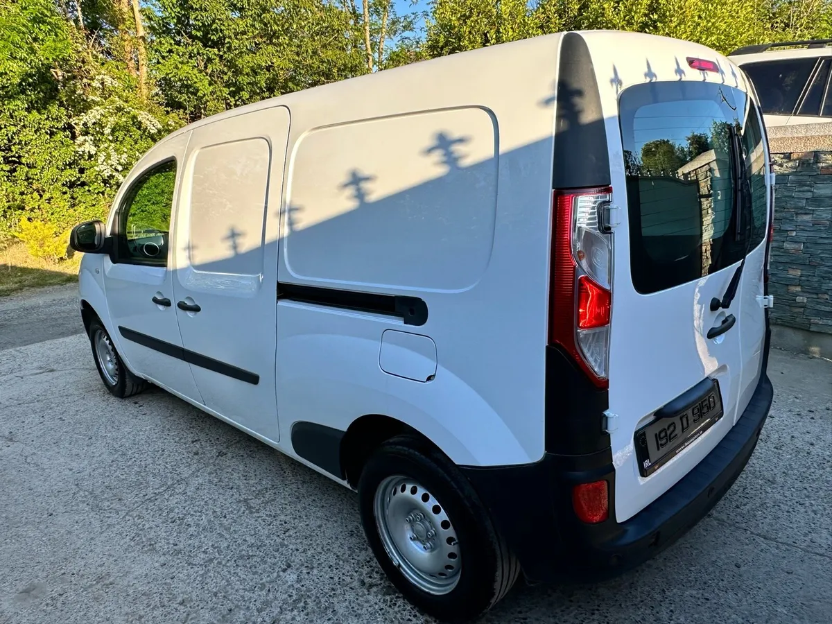 2019 (192) Renault kangoo lwb low kms - Image 3