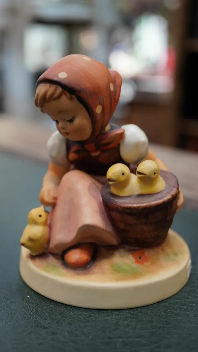 Goebel Hummel Figurine - Chick Girl - Image 2