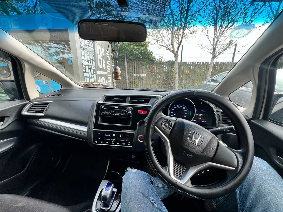 Honda fit hybrid 2017 Fresh nct till 2027 - Image 3
