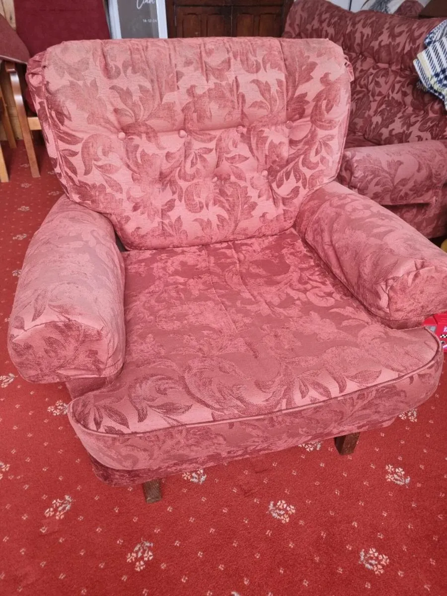 Suite of Furniture - Image 3