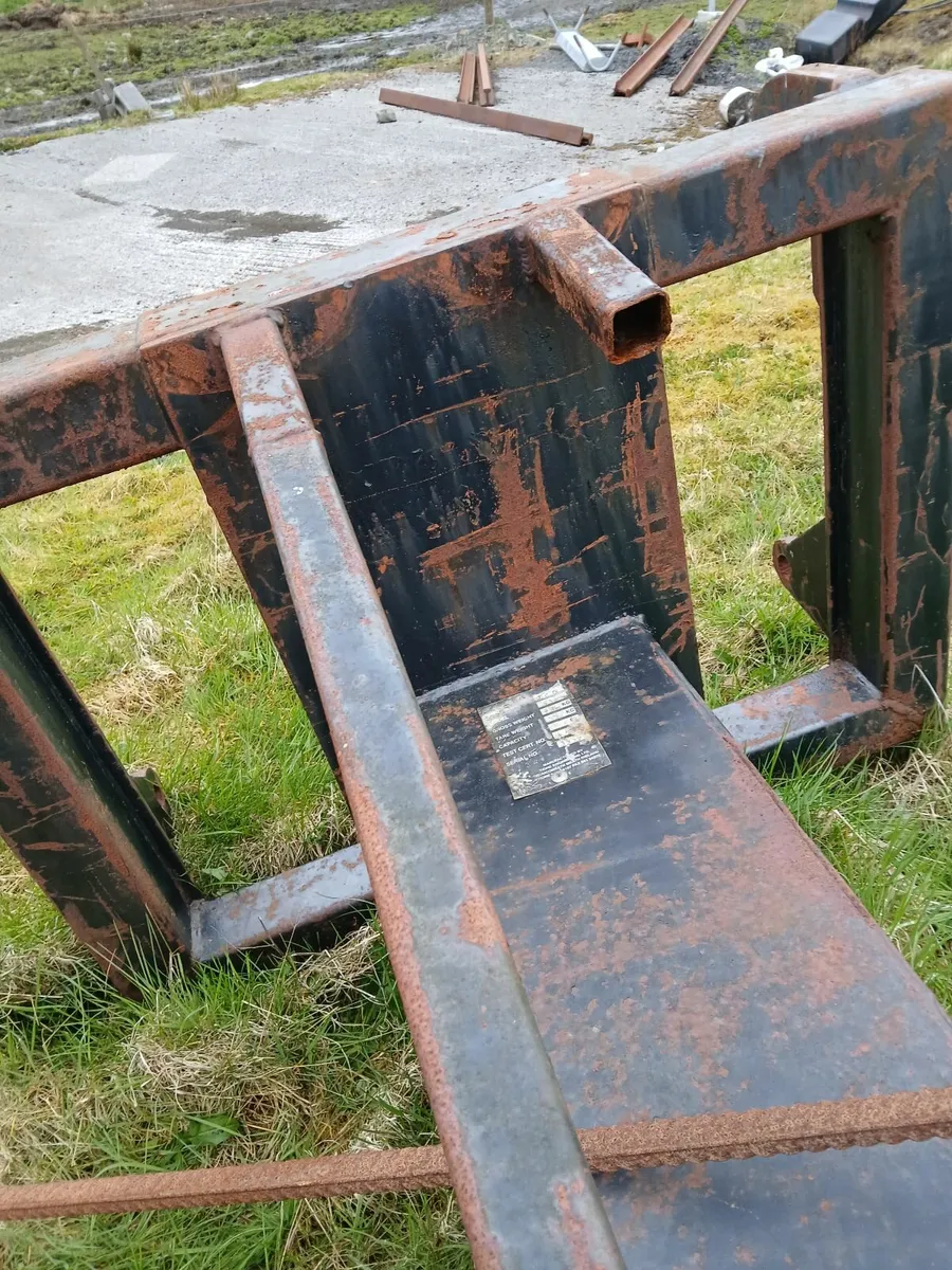 Construction  machinery - Image 1
