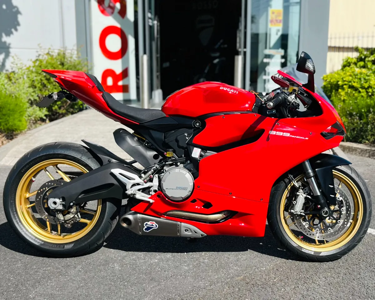 DUCATI PANIGALE 899 + EXTRAS - Image 1