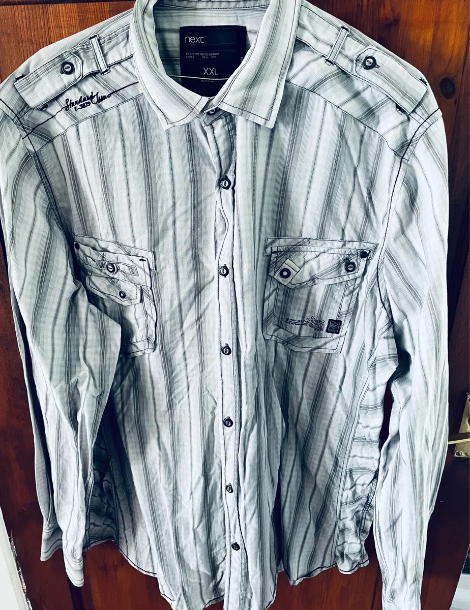 For sale clothes in perfect condition - Image 1