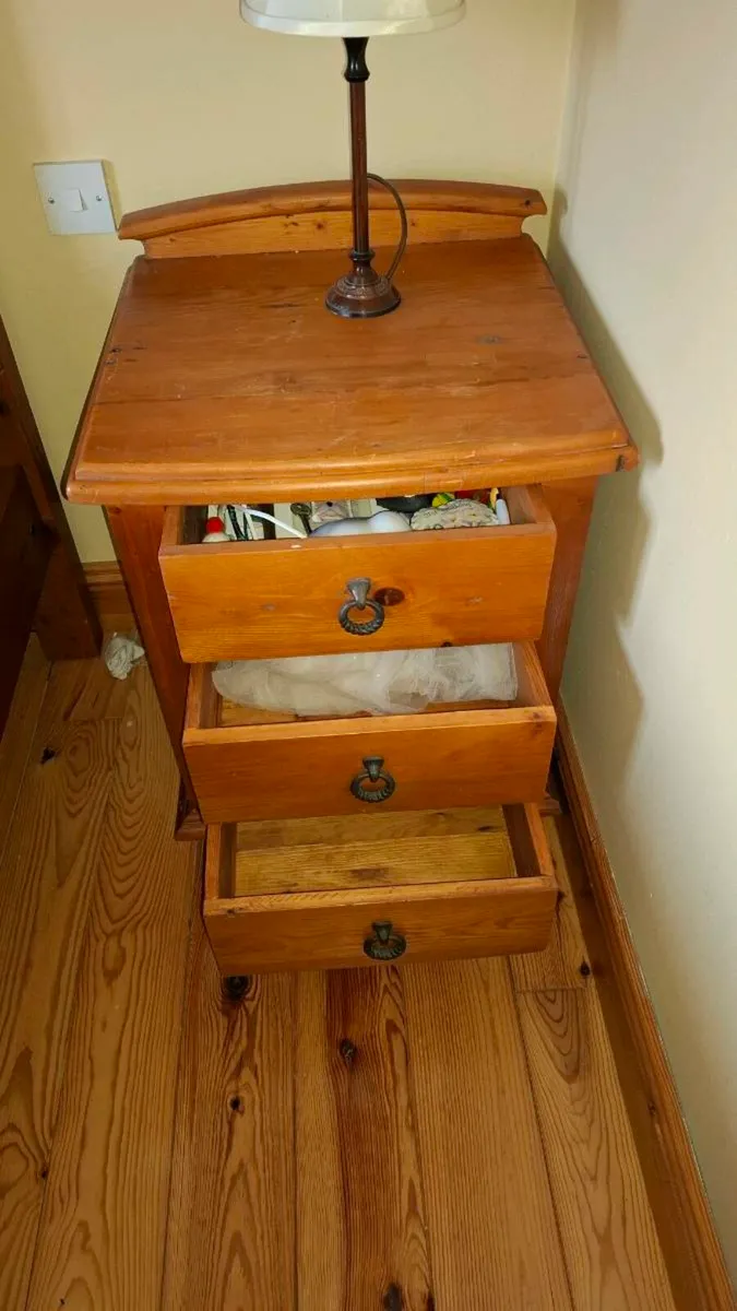 Bedroom furniture - Image 3