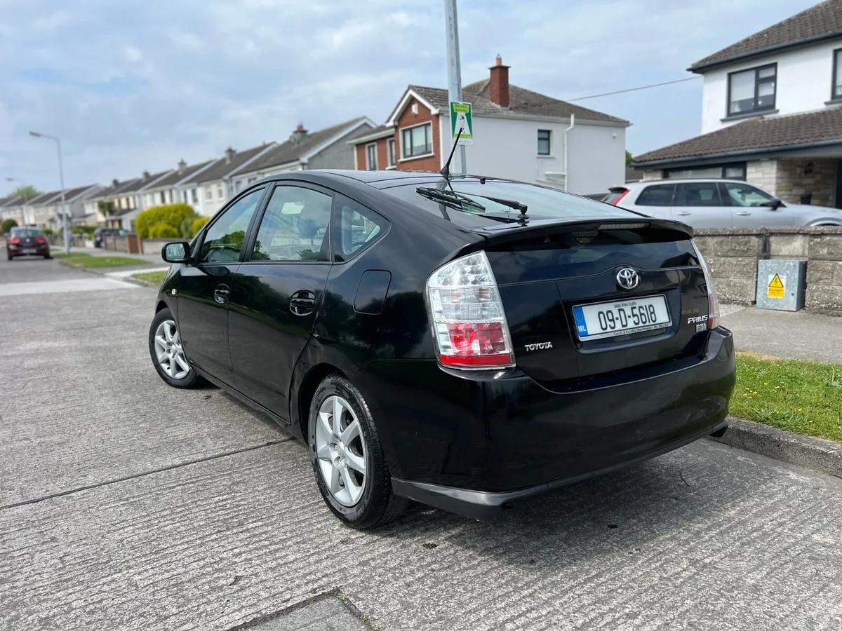 Toyota Prius( new NCT) - Image 4