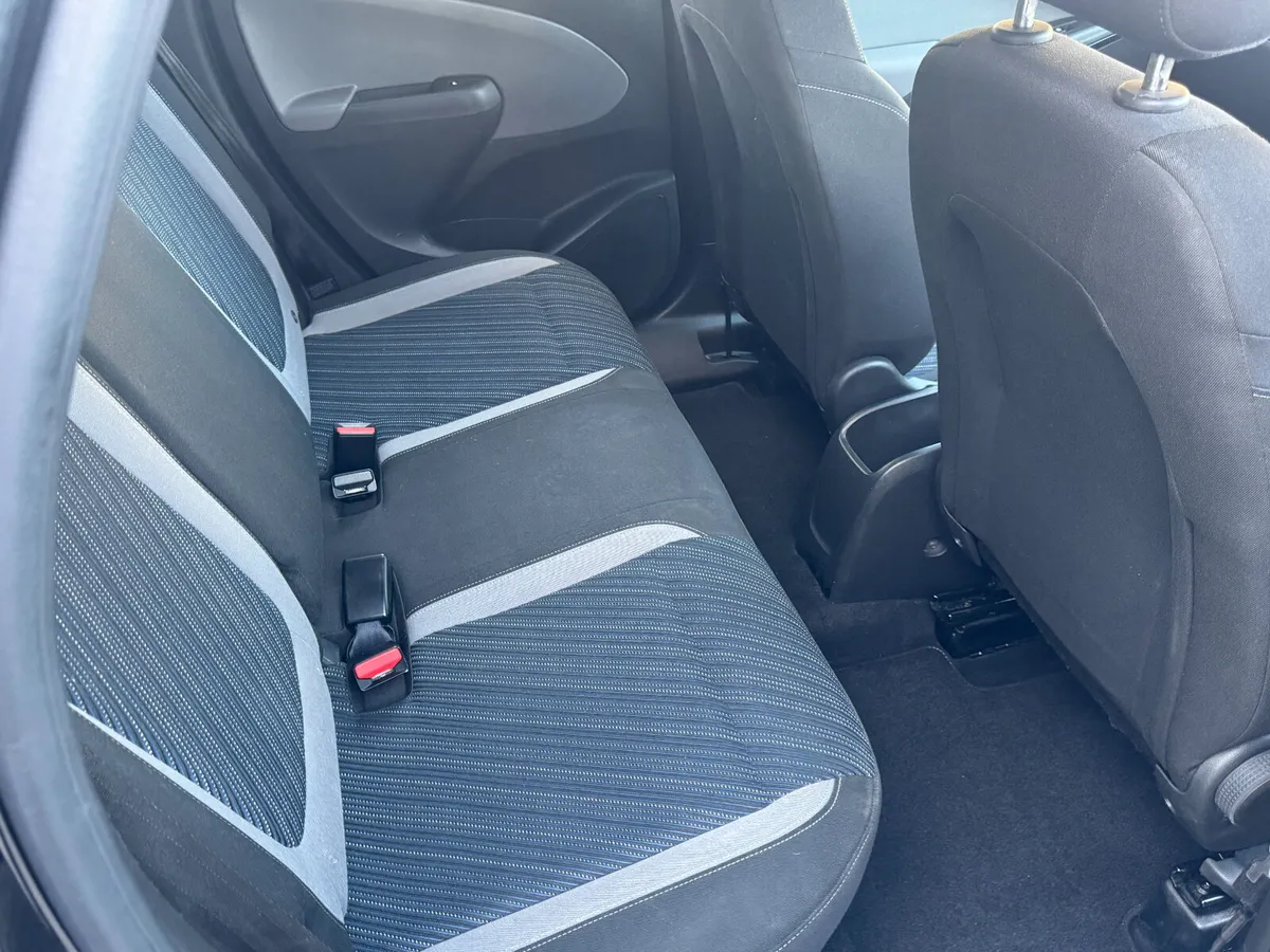 2019 Opel Crossland X 1.2 Petrol - Image 4