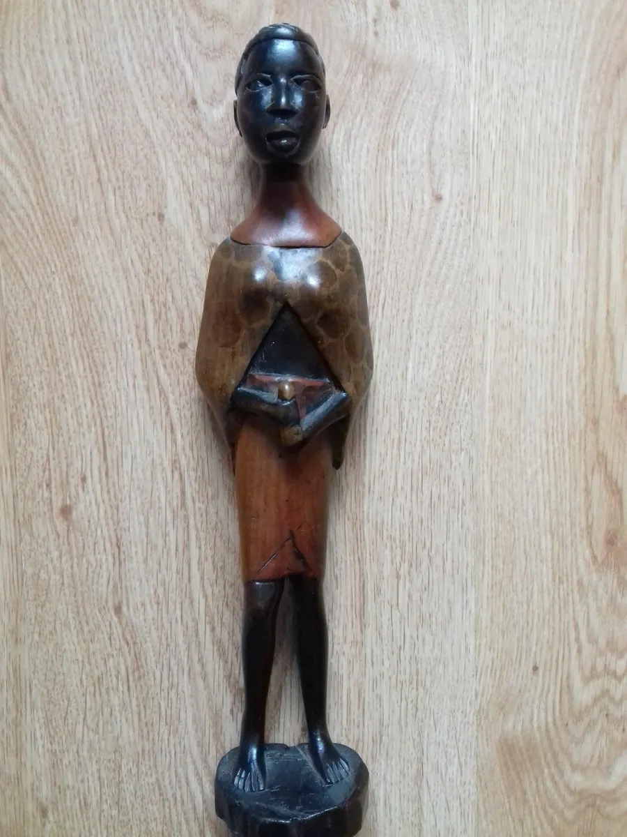 african figures - Image 3