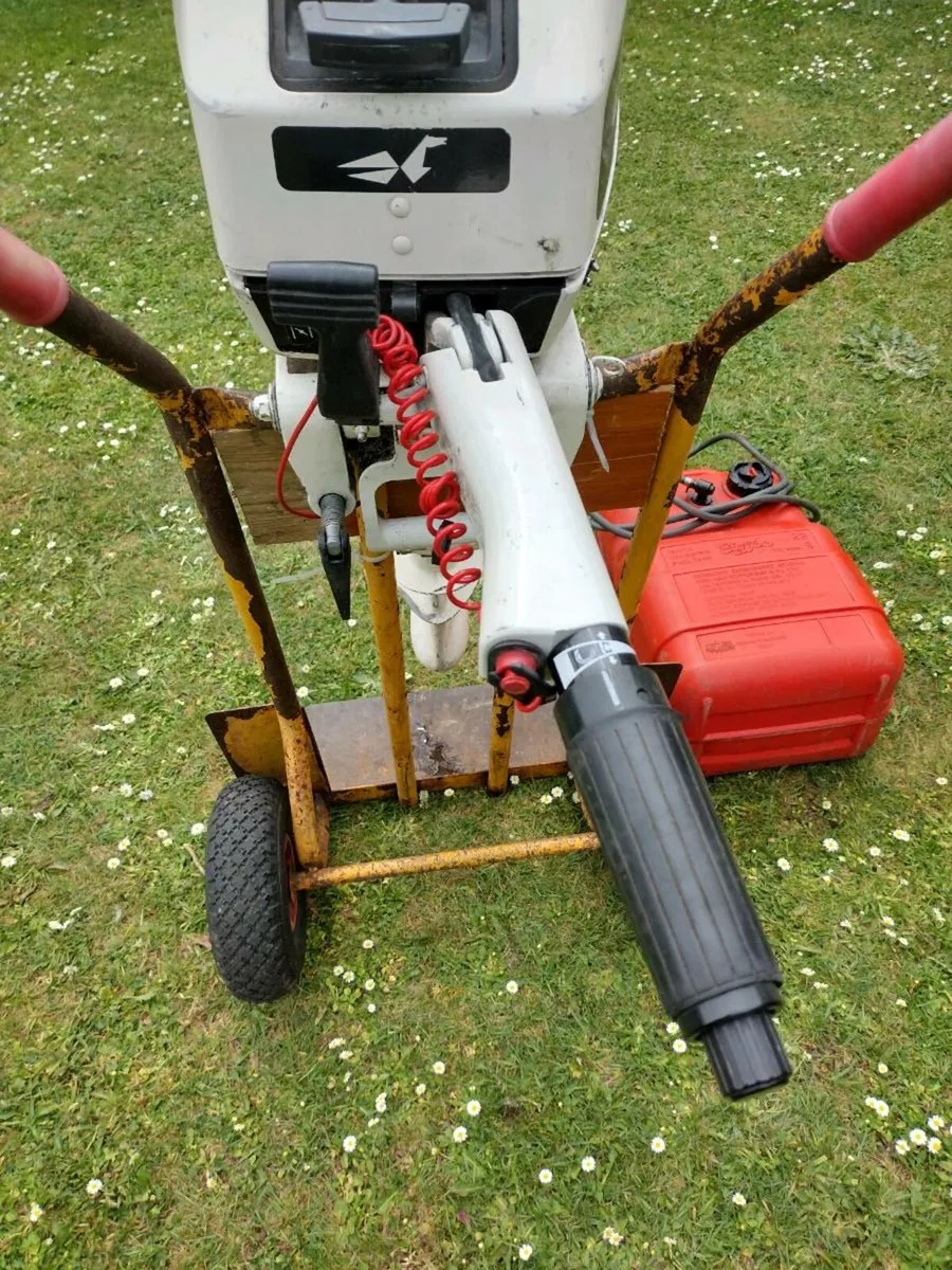 9.9hp Johnson Engine - Image 2