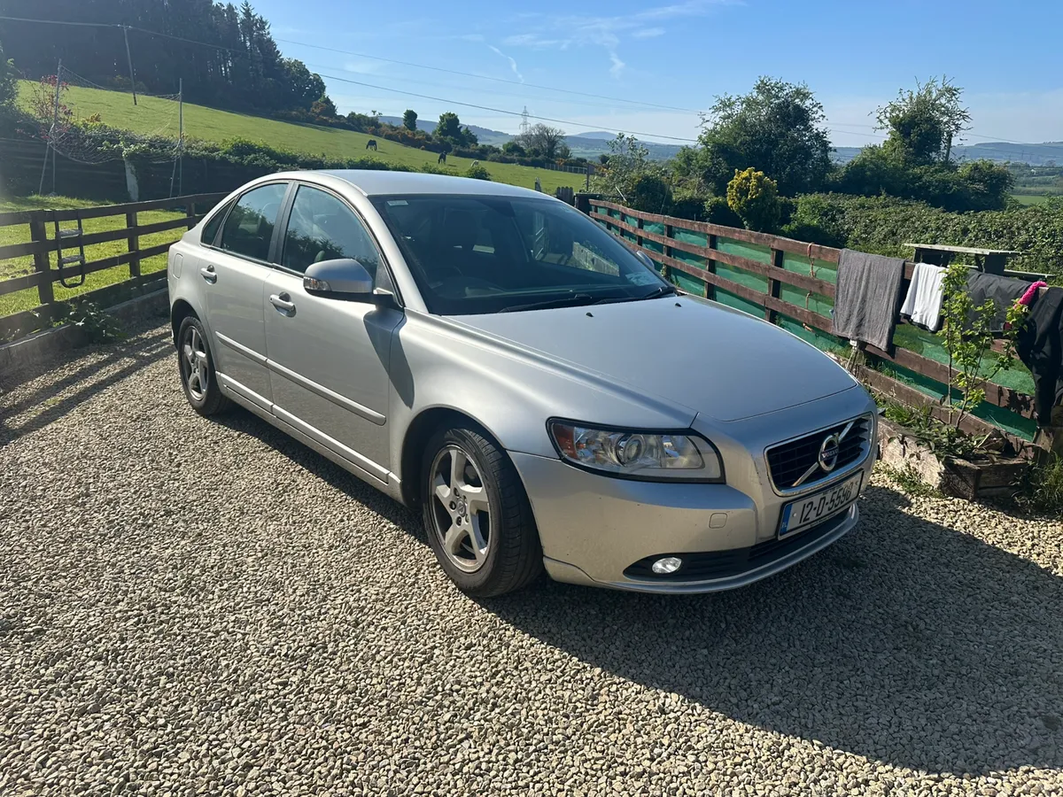 Volvo S40 1.6 D . 320000 KLM's - Image 1
