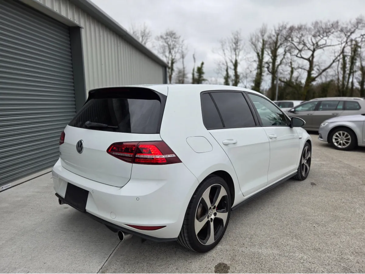 2014 Volkswagen Golf GTI DSG - Image 3