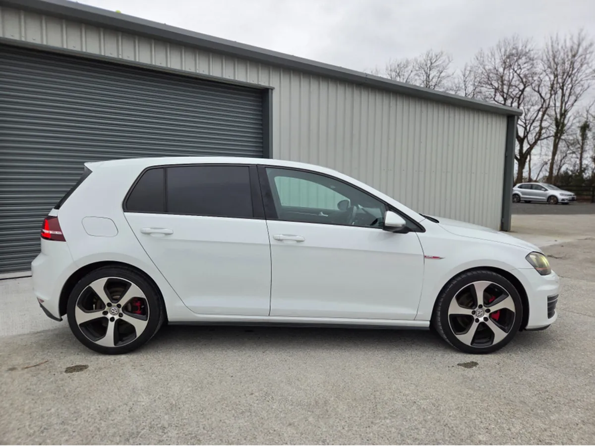 2014 Volkswagen Golf GTI DSG - Image 2