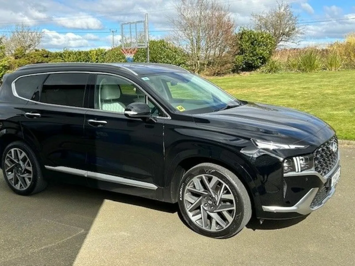 Hyundai Santa Fe 2022 - Image 3