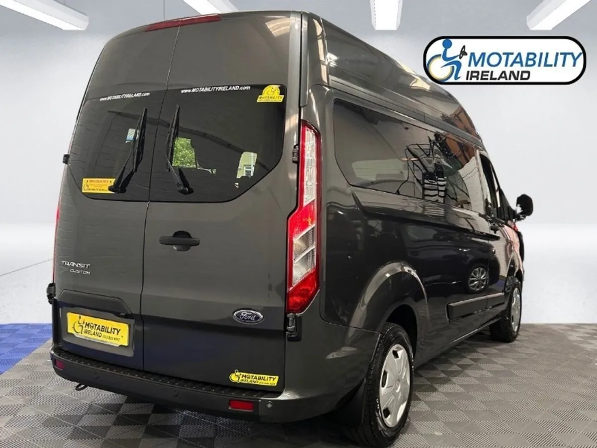 Ford Transit Custom Wheelchair Accessible - Image 2