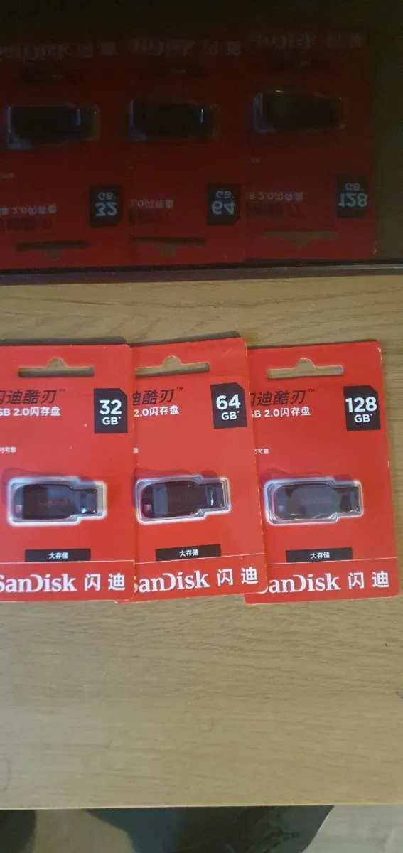 SanDisk 32gb, 64gb, 128gb USB Memory Sticks
