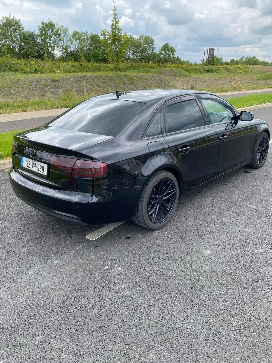 Audi A4 2.0 TDI SE - Image 2