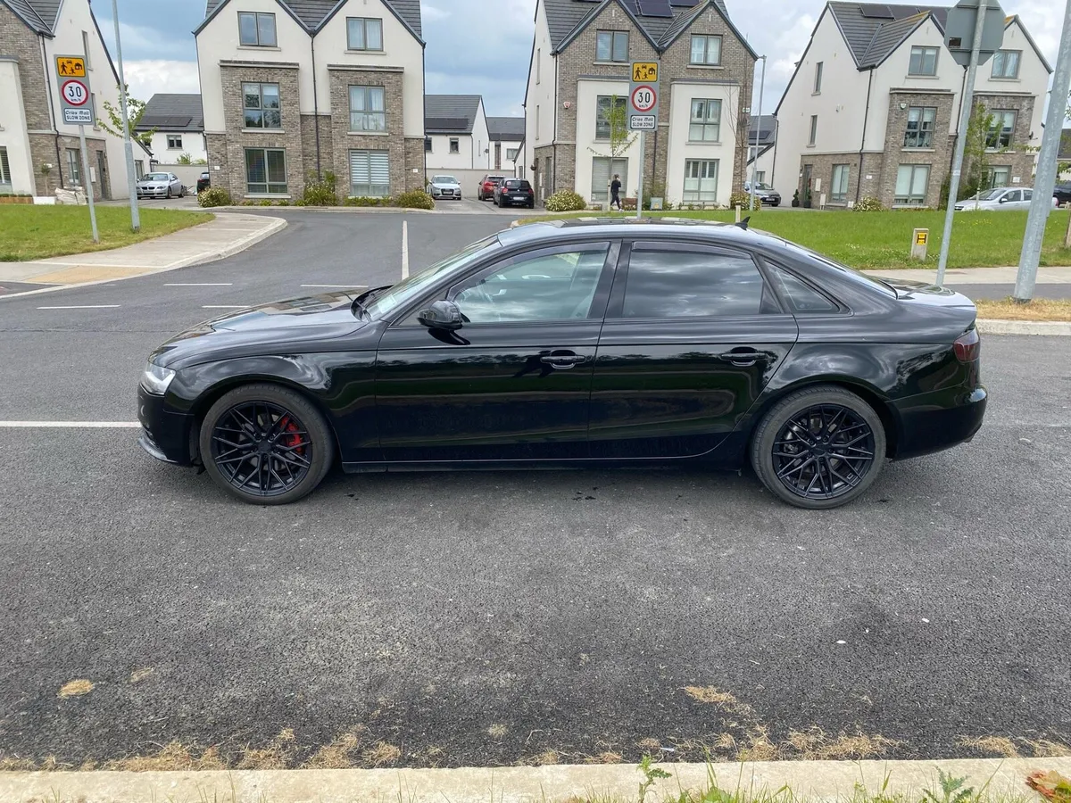 Audi A4 2.0 TDI SE - Image 4