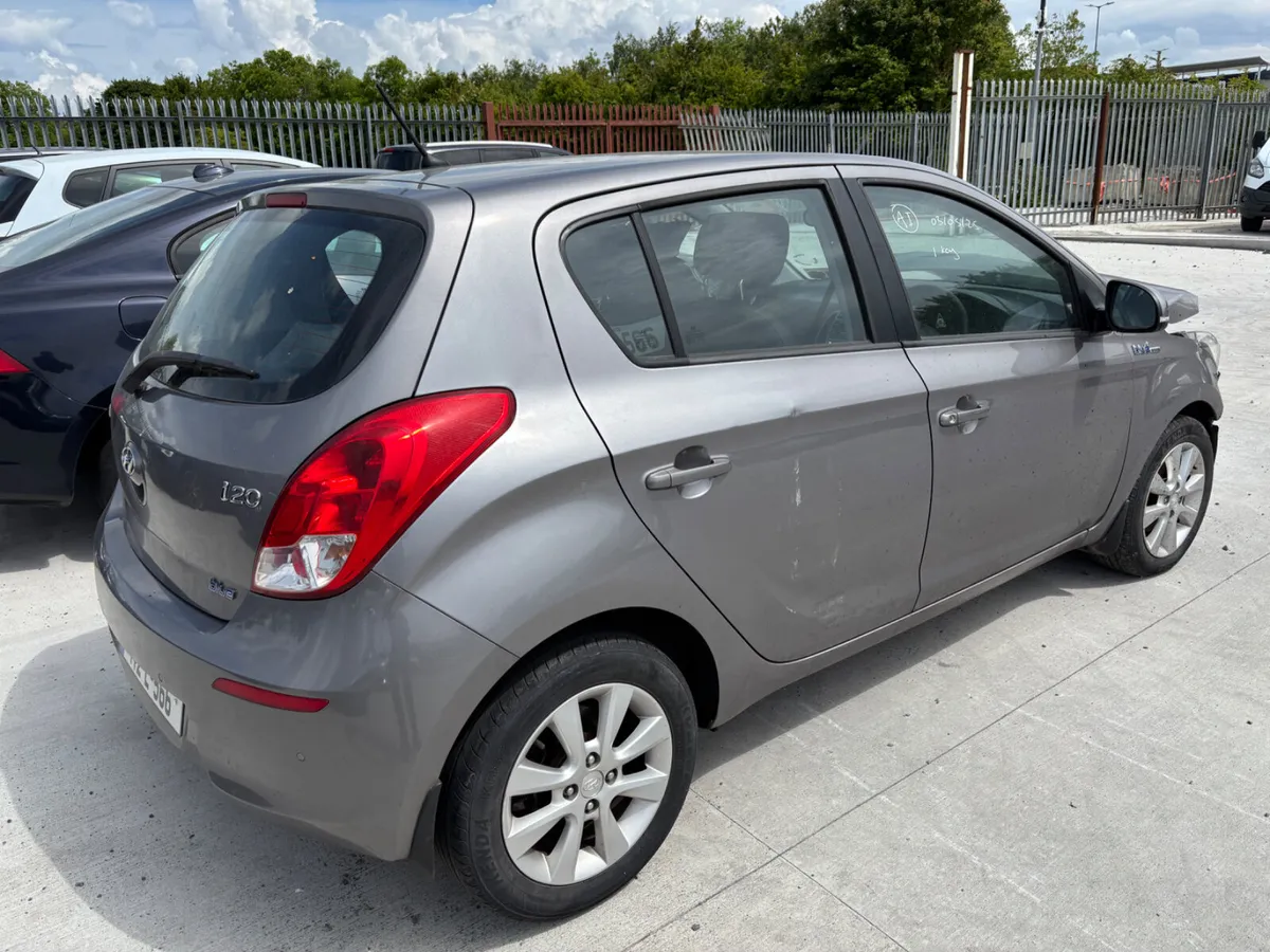 14 i20 1.2 Petrol Premium NCT+Tax 11/25 - Image 4