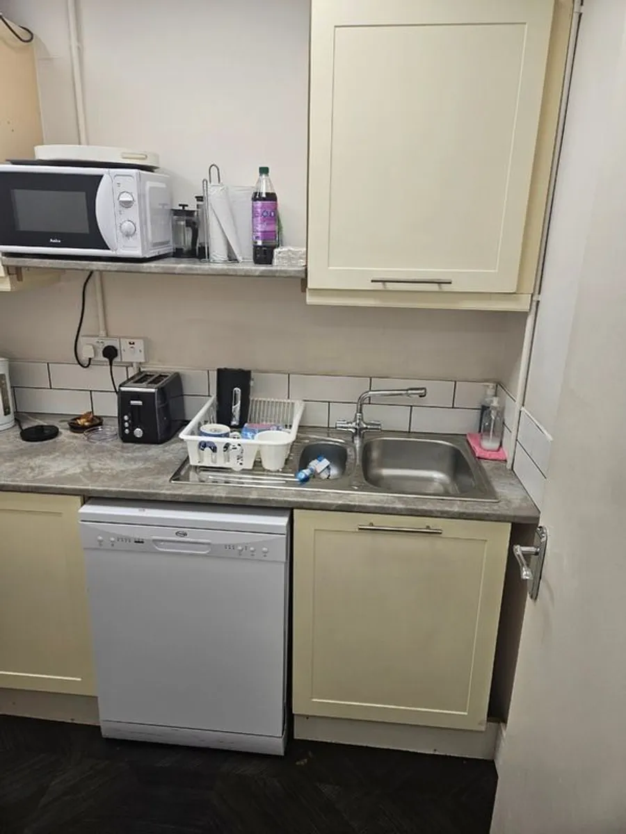 Kitchen Units & White goods for sale - Image 2