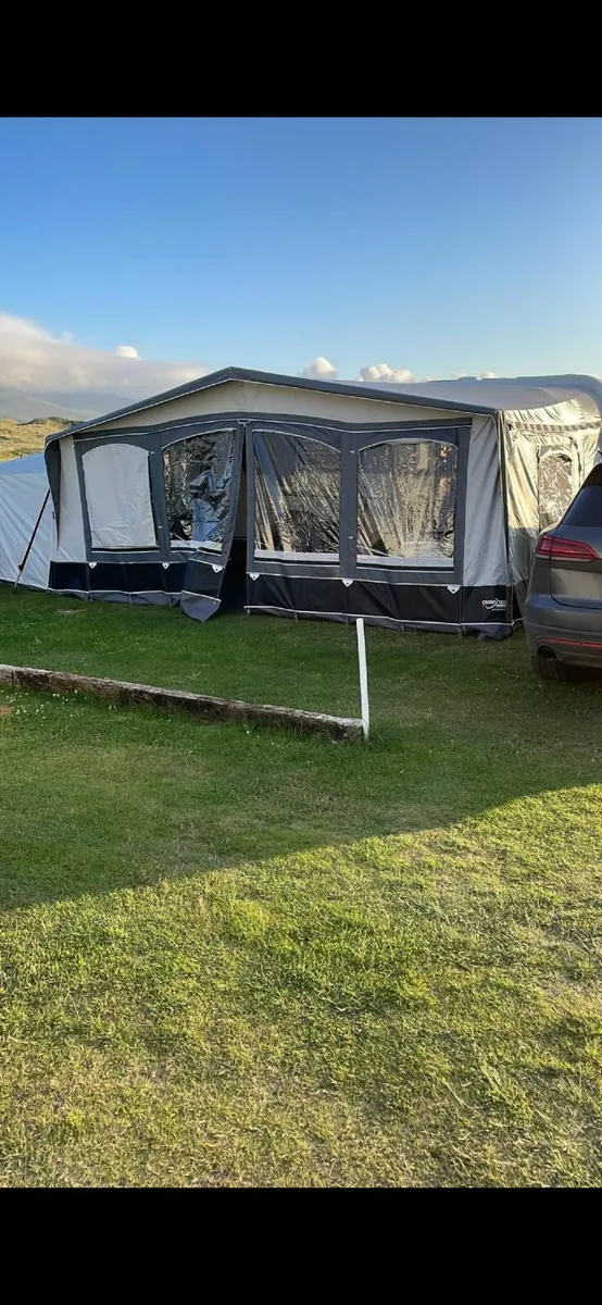 Hymer Nova  Luxusline 540  Caravan 2014 - Image 4