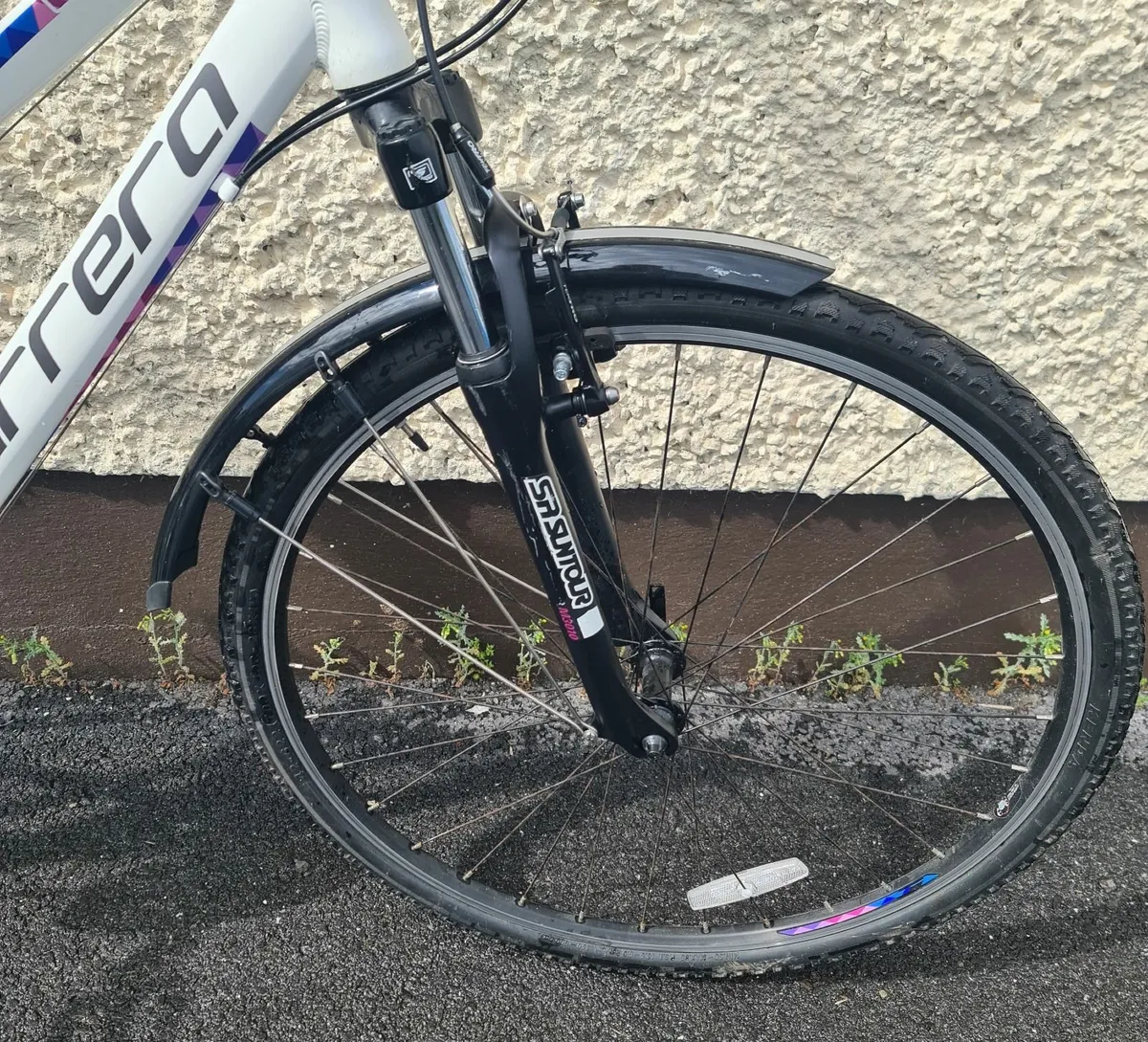 Carrera Crossfire Hybrid Bike Like New size: 20'' - Image 4